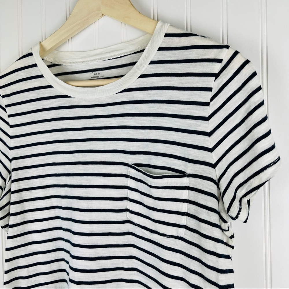 Madewell Crewneck Cotton Navy Blue White Stripe Pocket Tee Size Medium - Picture 4 of 9